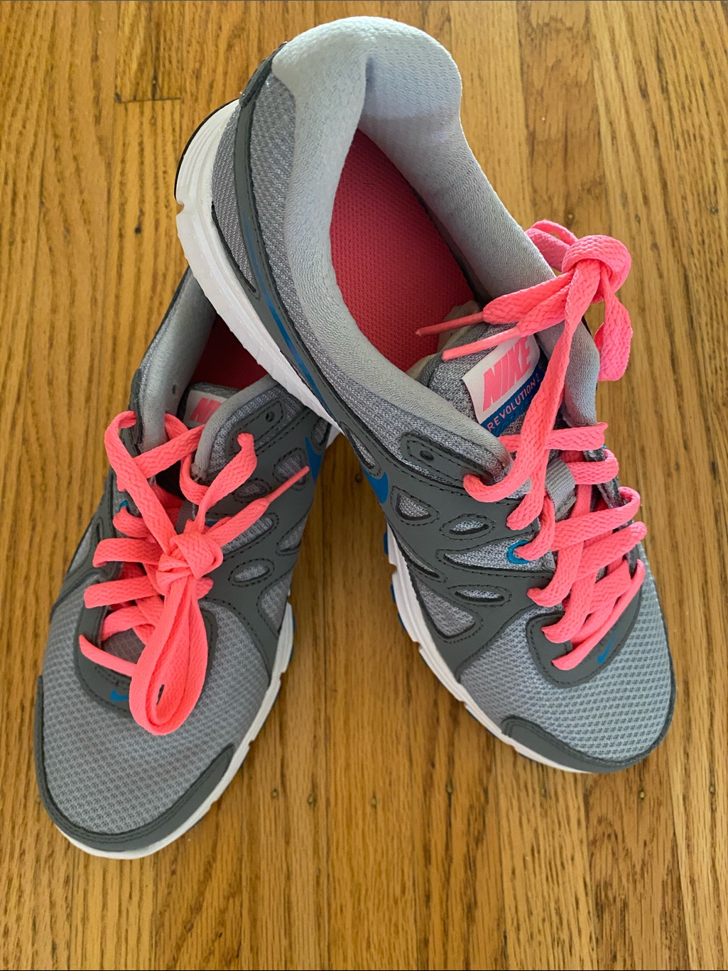 Nike Revolution 2 Gray /Turquoise Sneakers With Pink Laces
